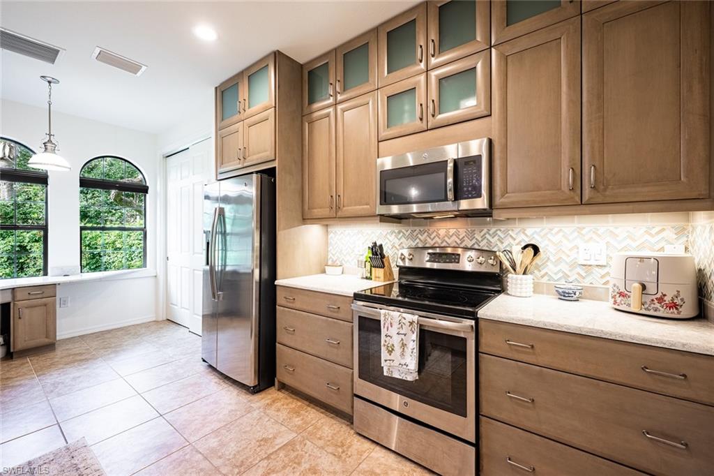 9077 Capistrano Street North, Unit 4702 Naples, FL 34113 - Photo 13 of 29