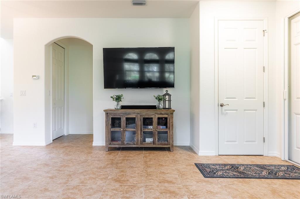 9077 Capistrano Street North, Unit 4702 Naples, FL 34113 - Photo 6 of 29