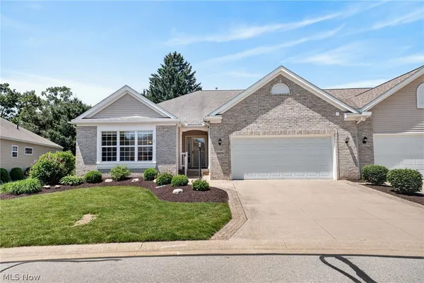 $399,900 | 3629 Elmhurst Circle, Uniontown, OH 44685