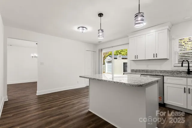 $2,150 | 815 Sharon Drive, Waxhaw, NC 28173