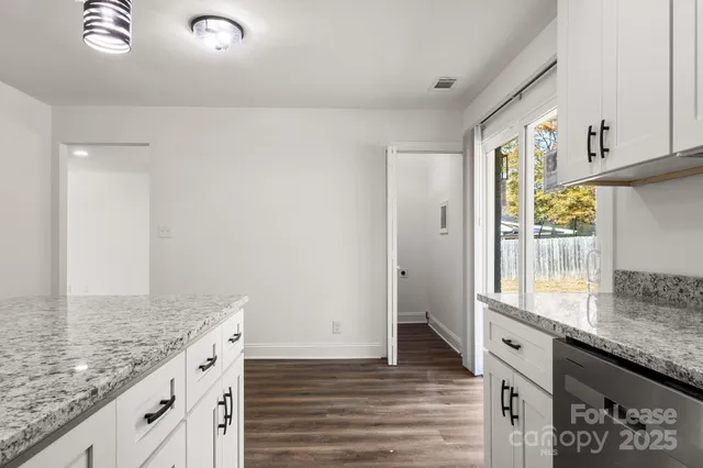 $2,150 | 815 Sharon Drive, Waxhaw, NC 28173