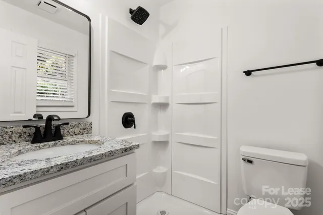 $2,150 | 815 Sharon Drive, Waxhaw, NC 28173