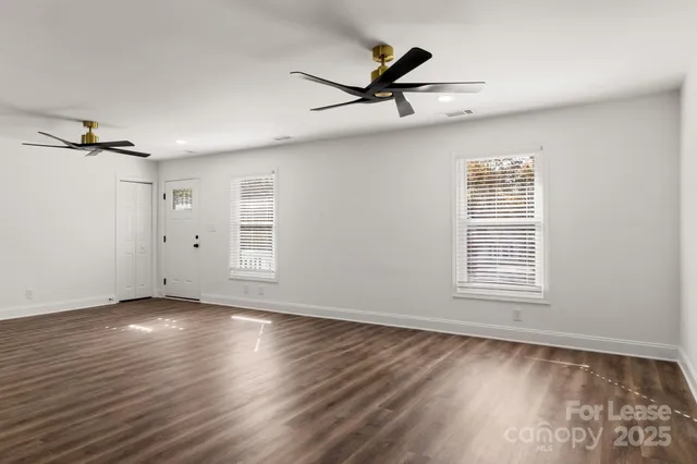 $2,150 | 815 Sharon Drive, Waxhaw, NC 28173