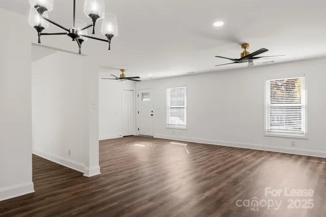 $2,150 | 815 Sharon Drive, Waxhaw, NC 28173