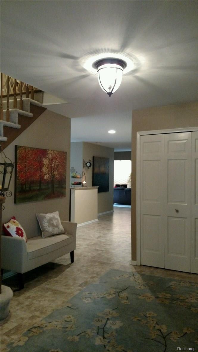 710 Rutgers Road Rochester, MI 48309 - Photo 3 of 31 IMG_0541.JPG