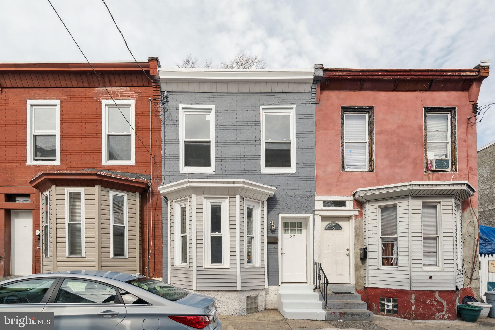 37 East Collom Street Philadelphia, PA 19144 - Photo 1 of 27