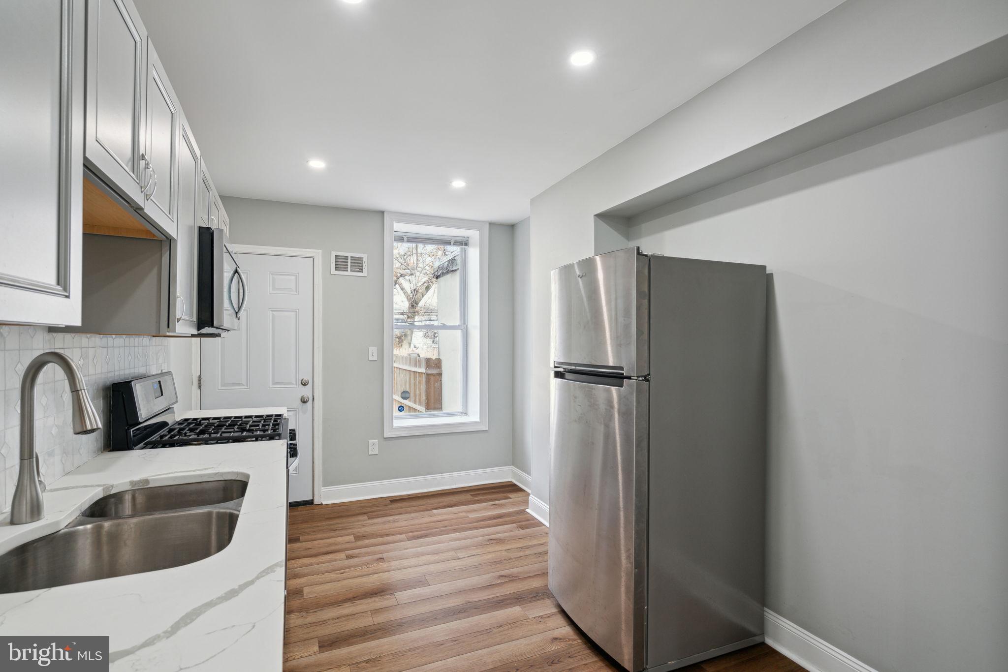 37 East Collom Street Philadelphia, PA 19144 - Photo 11 of 27