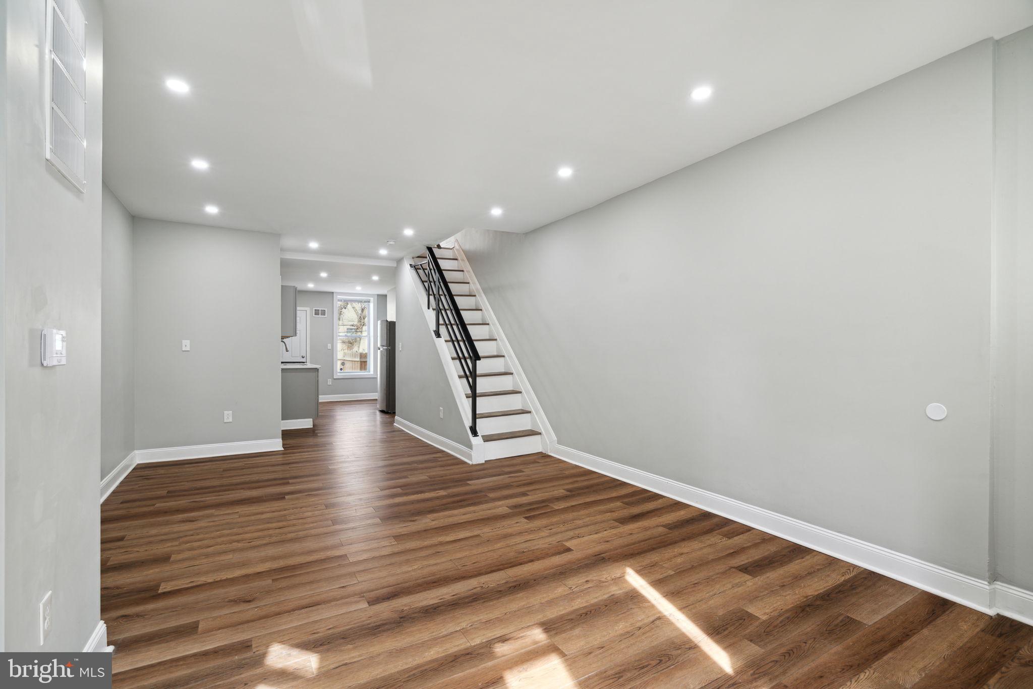 37 East Collom Street Philadelphia, PA 19144 - Photo 2 of 27