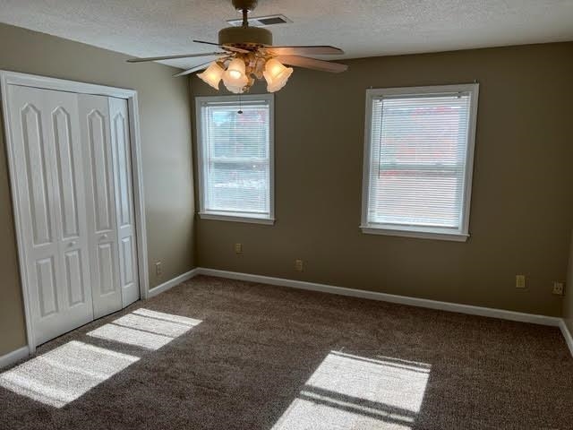 4795 Winchester Road Memphis, TN 38118 - Photo 7 of 7 Wall-to-wall carpeting and neutral wall tones