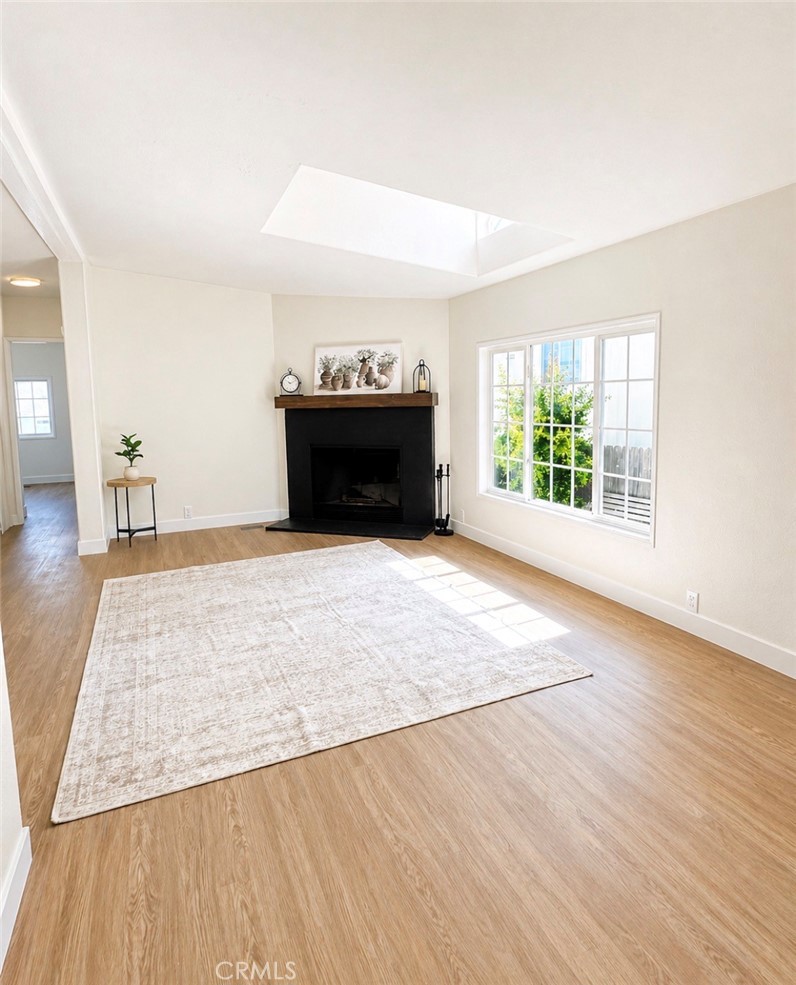 1638 Calavo Road, Unit 63 Fallbrook, CA 92028 - Photo 4 of 15 Living Room