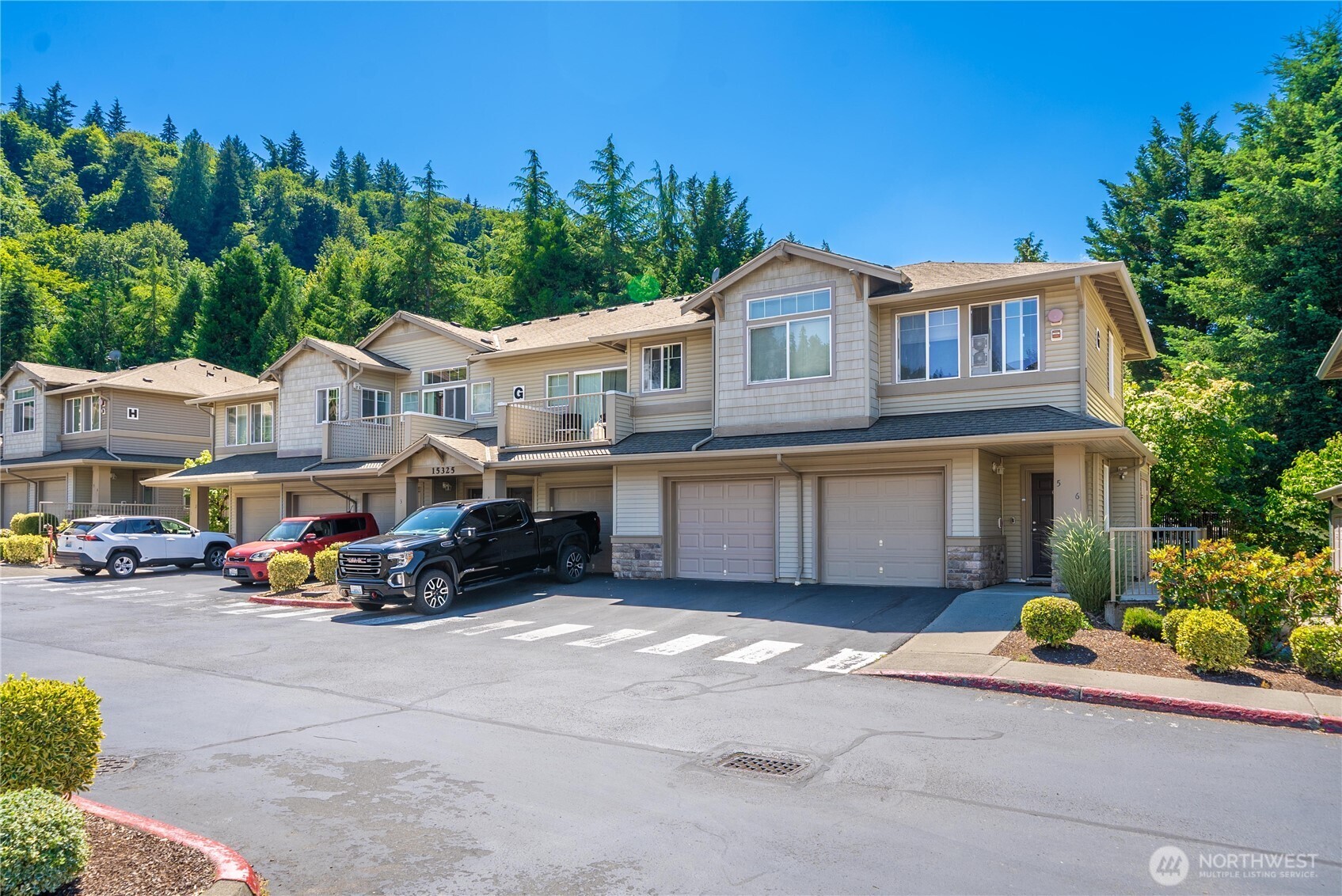 15325 Southeast 155th Place, Unit G1 Renton, WA 98058 - Photo 2 of 35