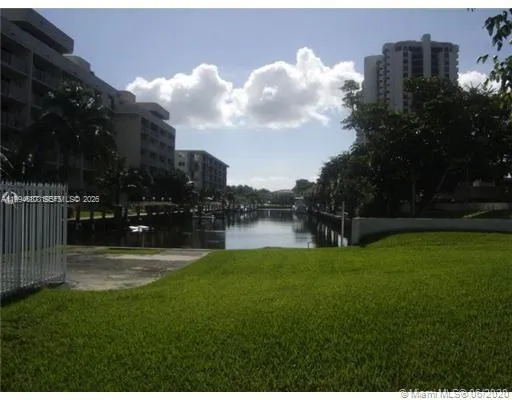 $2,000 | 1631 Northeast 114th Street, Unit 305, North Miami, FL 33181