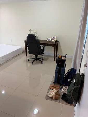 $2,000 | 1631 Northeast 114th Street, Unit 305, North Miami, FL 33181