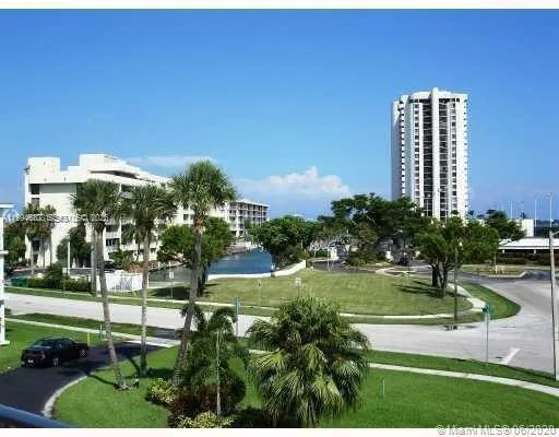 $2,000 | 1631 Northeast 114th Street, Unit 305, North Miami, FL 33181