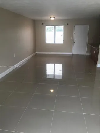 $2,000 | 1631 Northeast 114th Street, Unit 305, North Miami, FL 33181