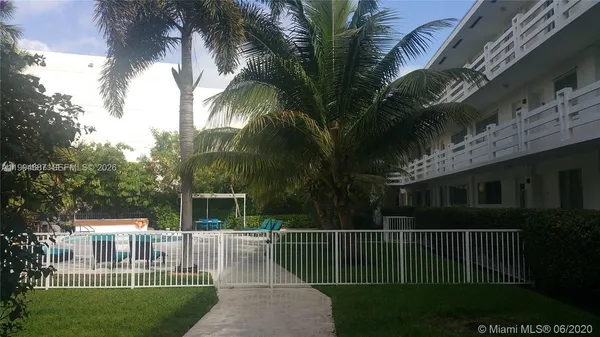 $2,000 | 1631 Northeast 114th Street, Unit 305, North Miami, FL 33181