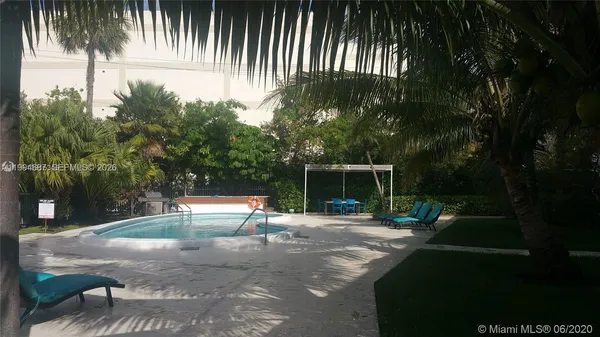 $2,000 | 1631 Northeast 114th Street, Unit 305, North Miami, FL 33181