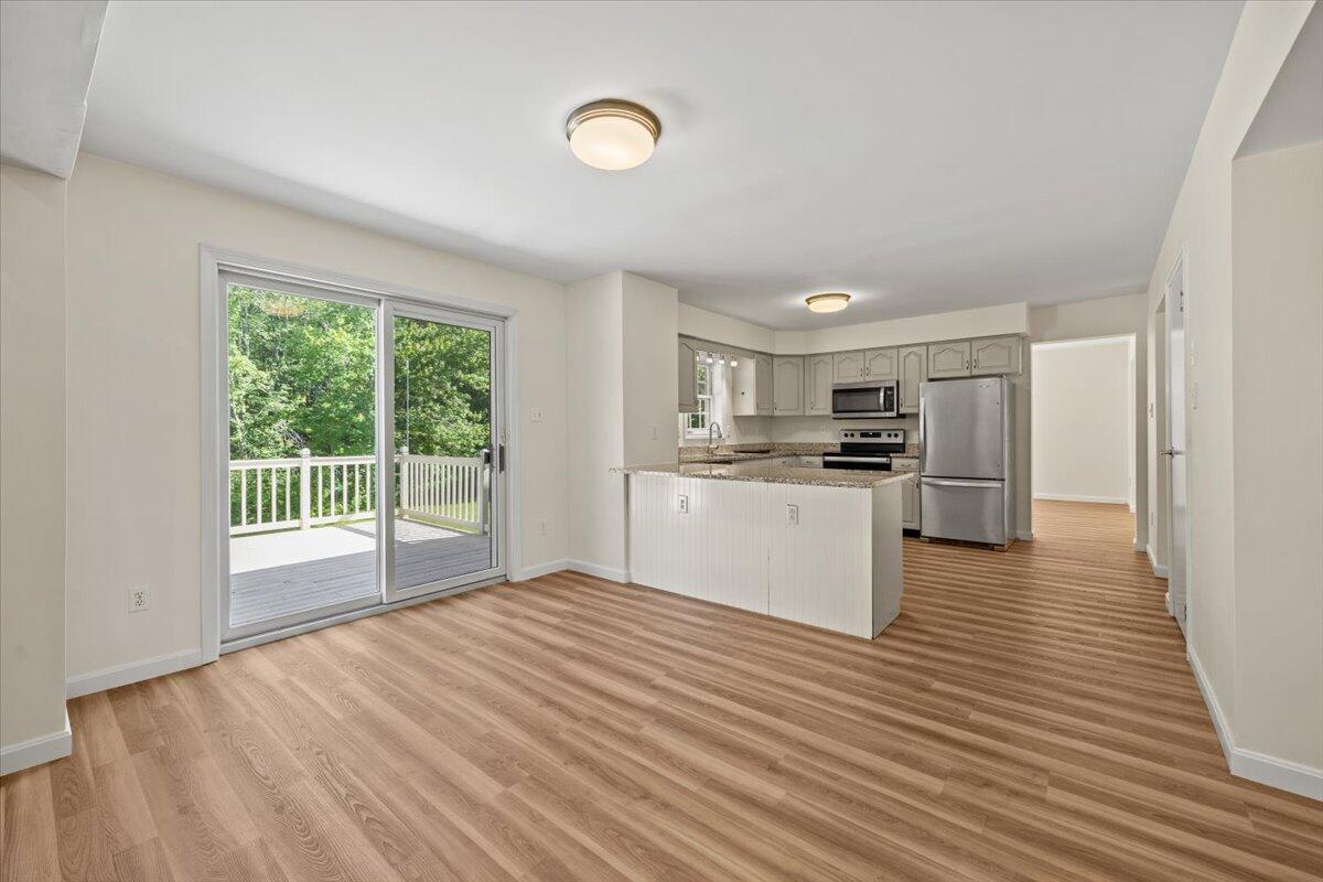 118 Fogg Road Scarborough, ME 04074 - Photo 5 of 39 05-118 Fogg-5