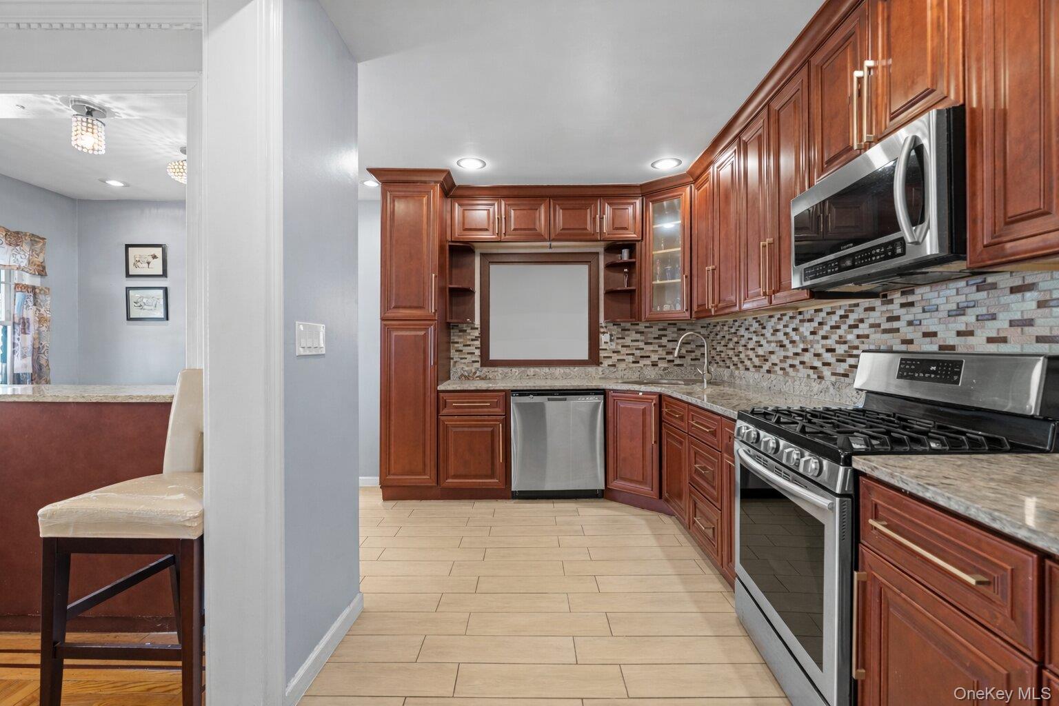 13301 226th Street Queens, NY 11413 - Photo 14 of 50