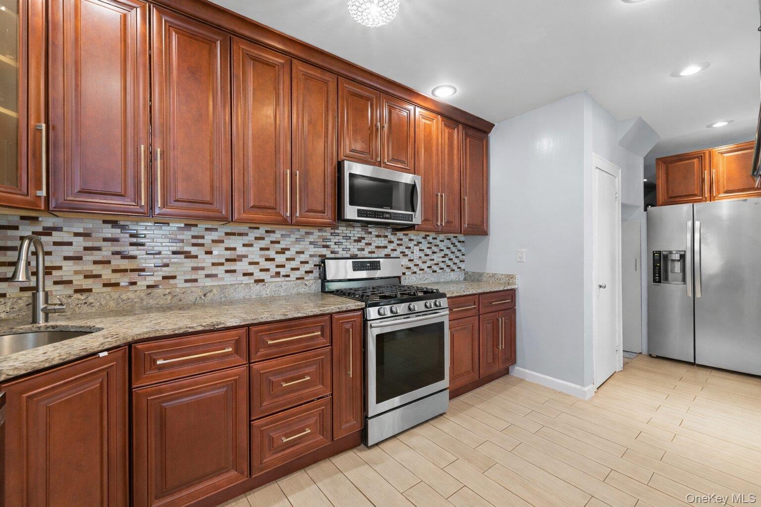 13301 226th Street Queens, NY 11413 - Photo 17 of 50