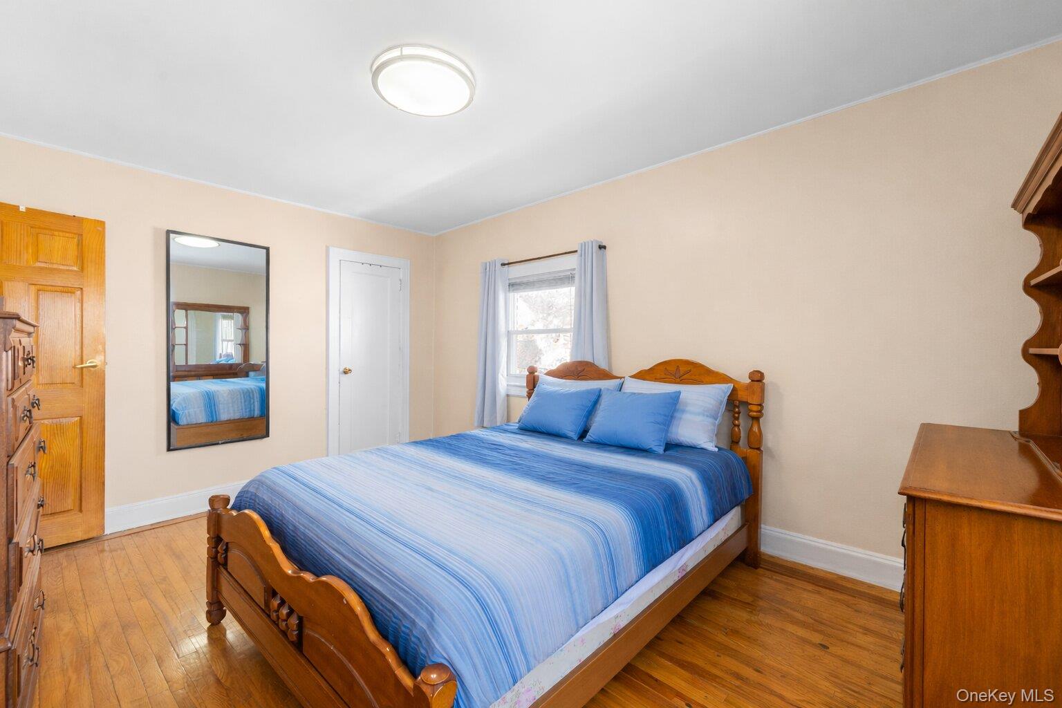 13301 226th Street Queens, NY 11413 - Photo 23 of 50