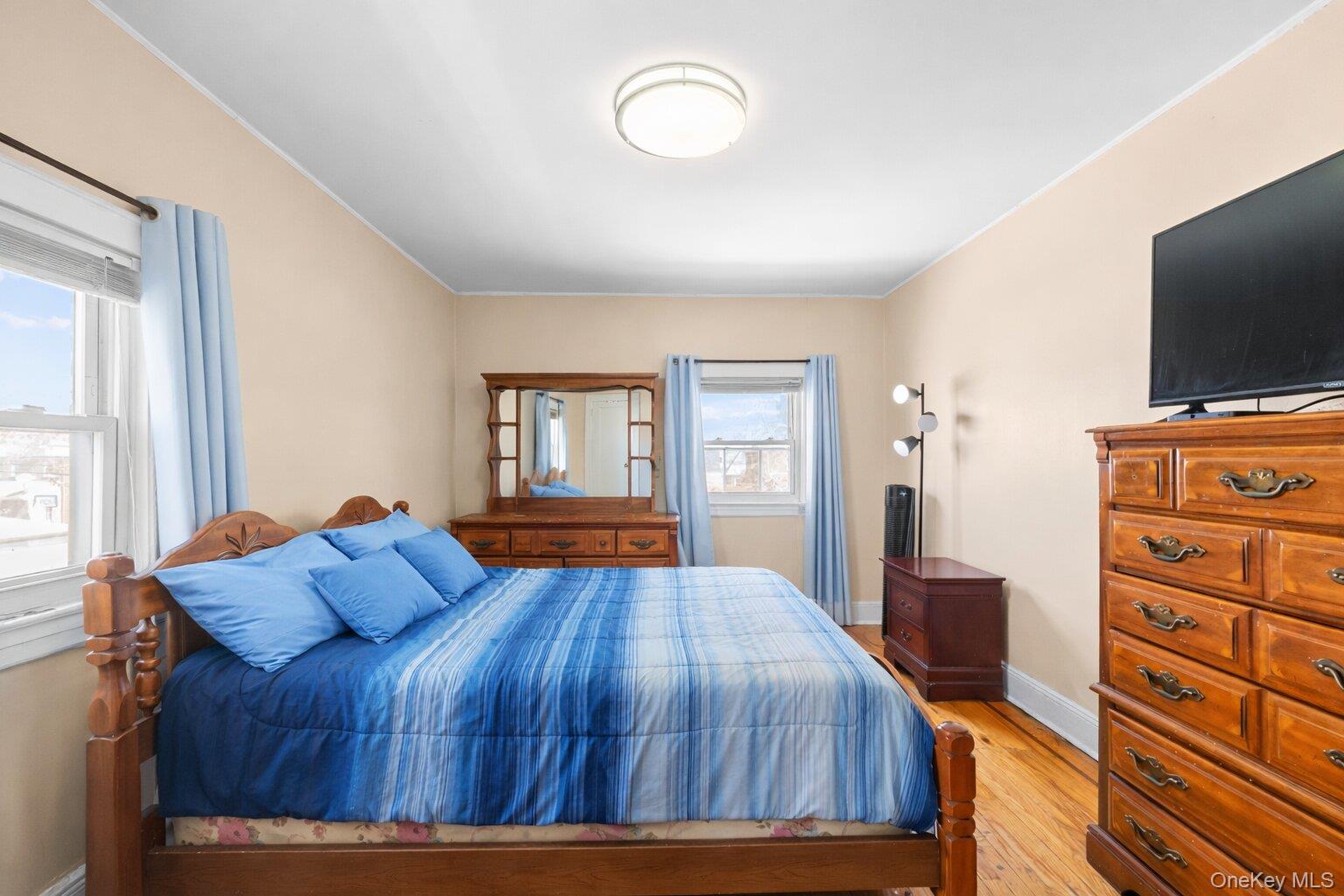13301 226th Street Queens, NY 11413 - Photo 24 of 50