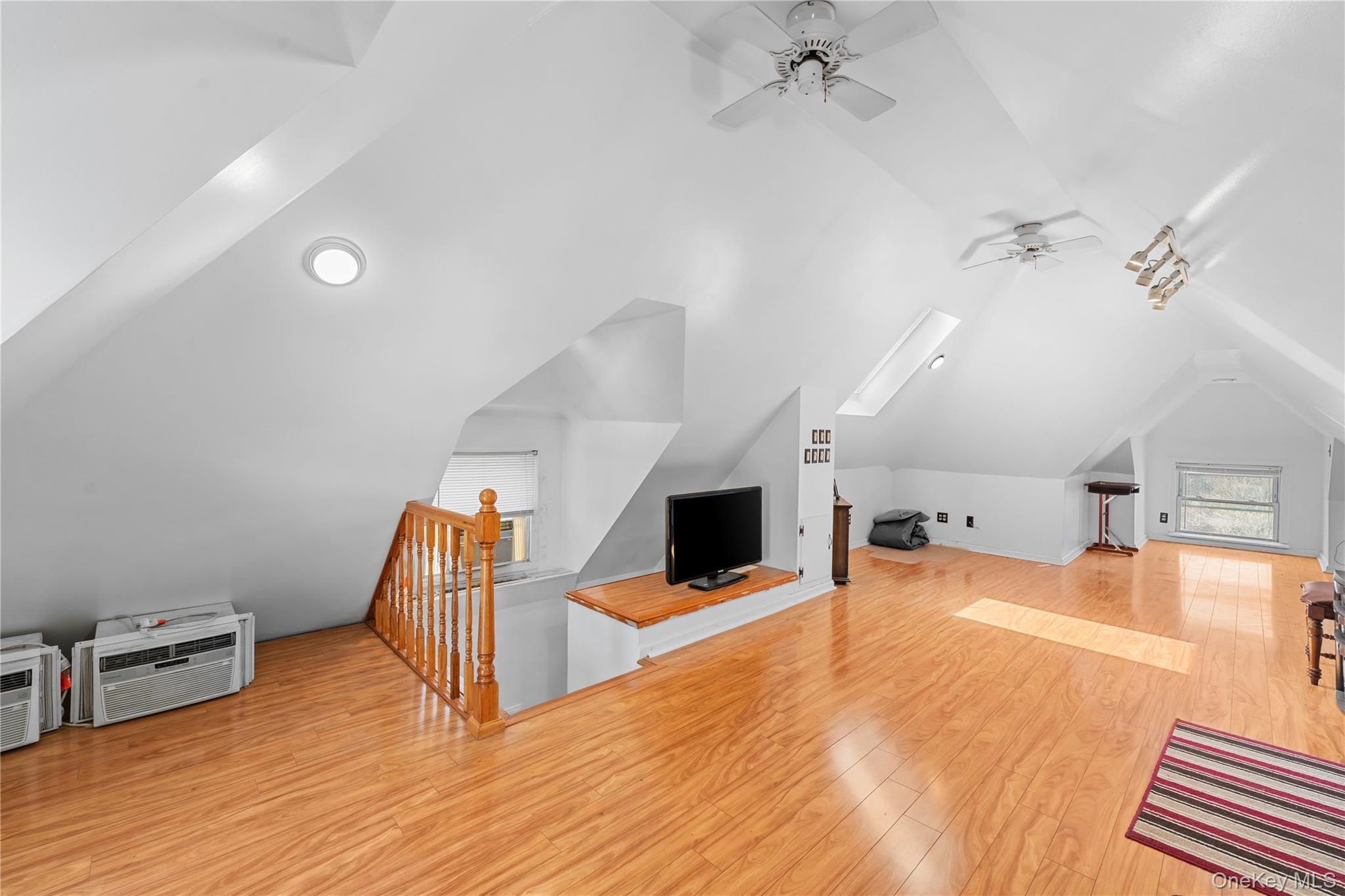 13301 226th Street Queens, NY 11413 - Photo 38 of 50