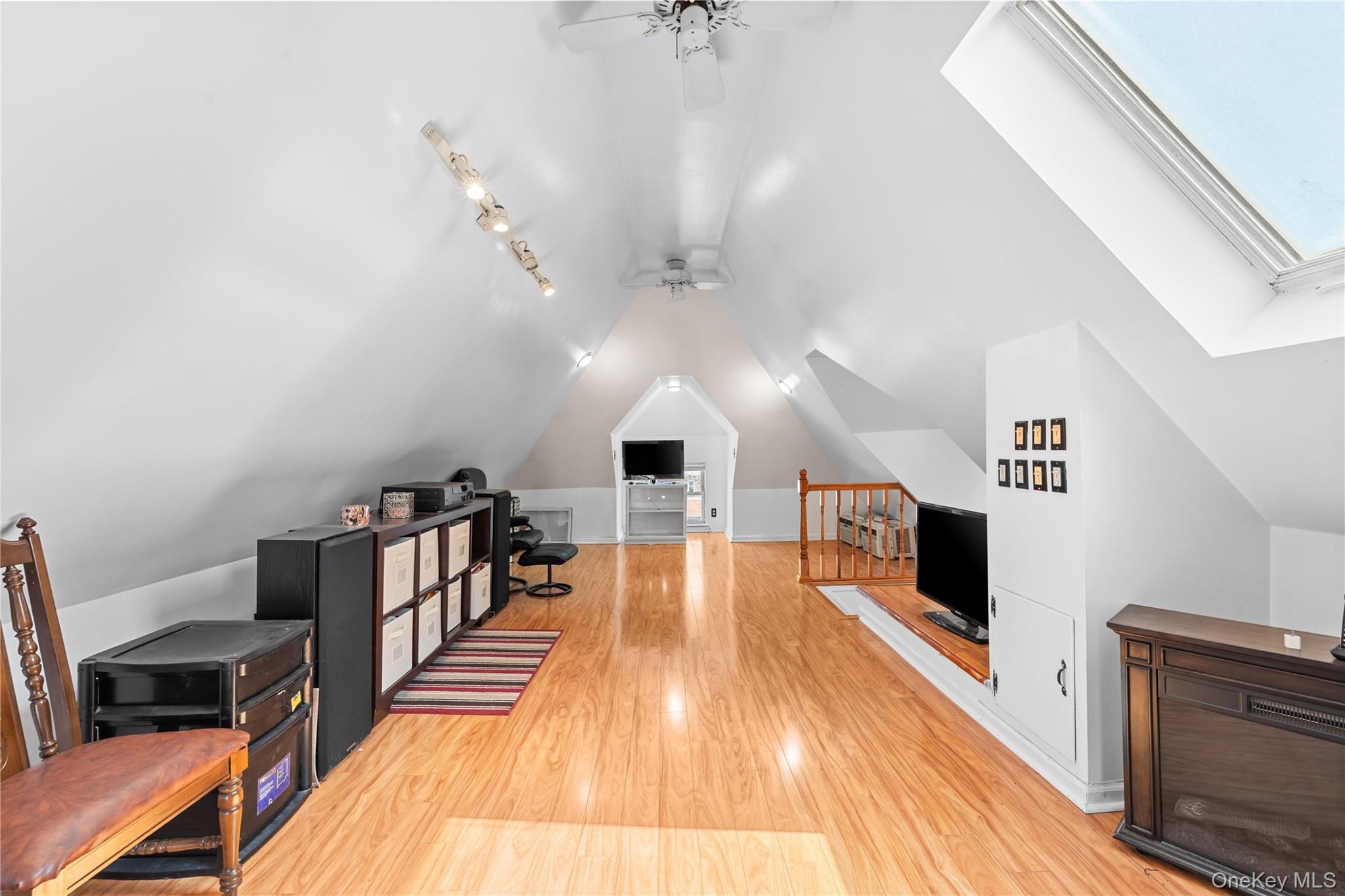 13301 226th Street Queens, NY 11413 - Photo 39 of 50