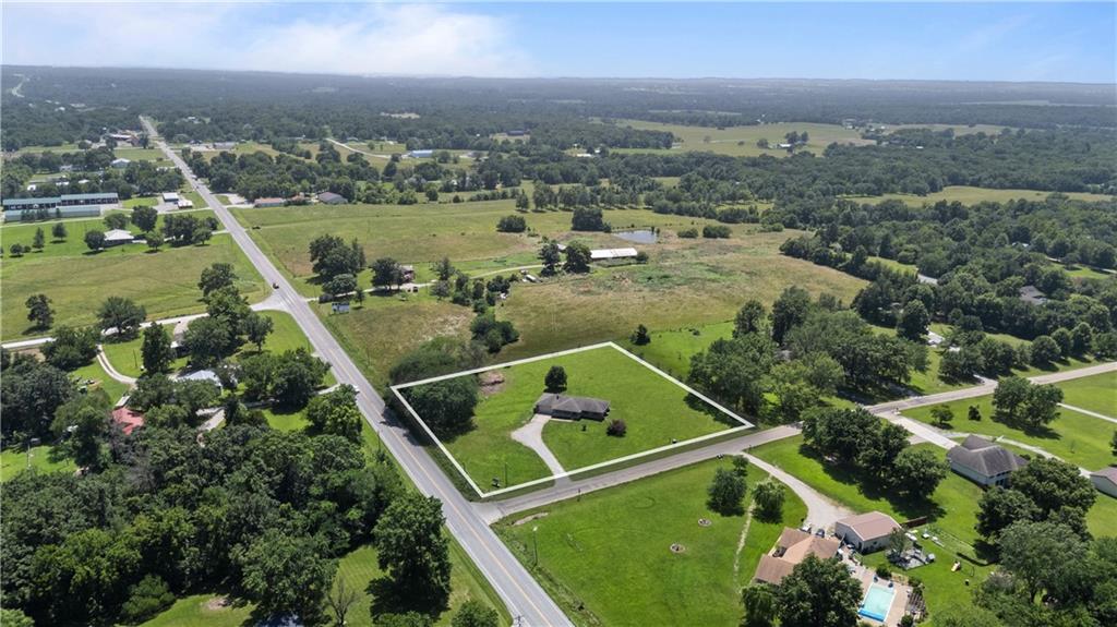 8 Northwest 515th Road Warrensburg, MO 64093 - Photo 16 of 54