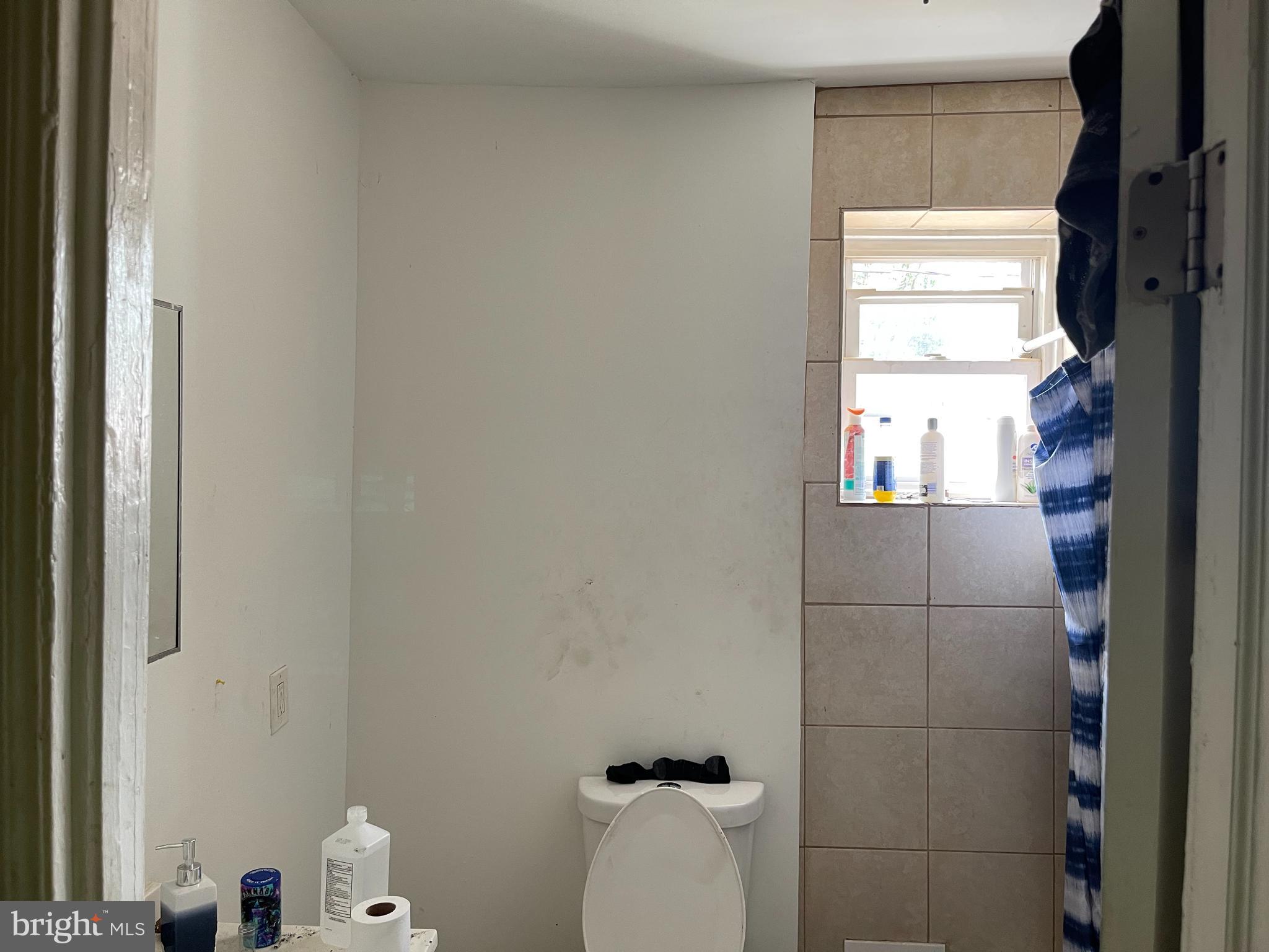 3028 Rayner Avenue Baltimore, MD 21216 - Photo 5 of 11