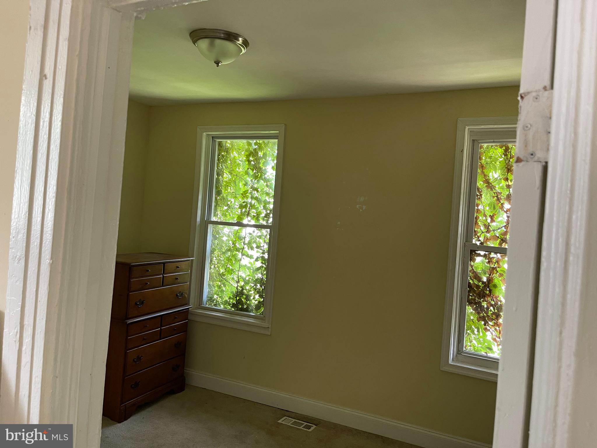 3028 Rayner Avenue Baltimore, MD 21216 - Photo 6 of 11