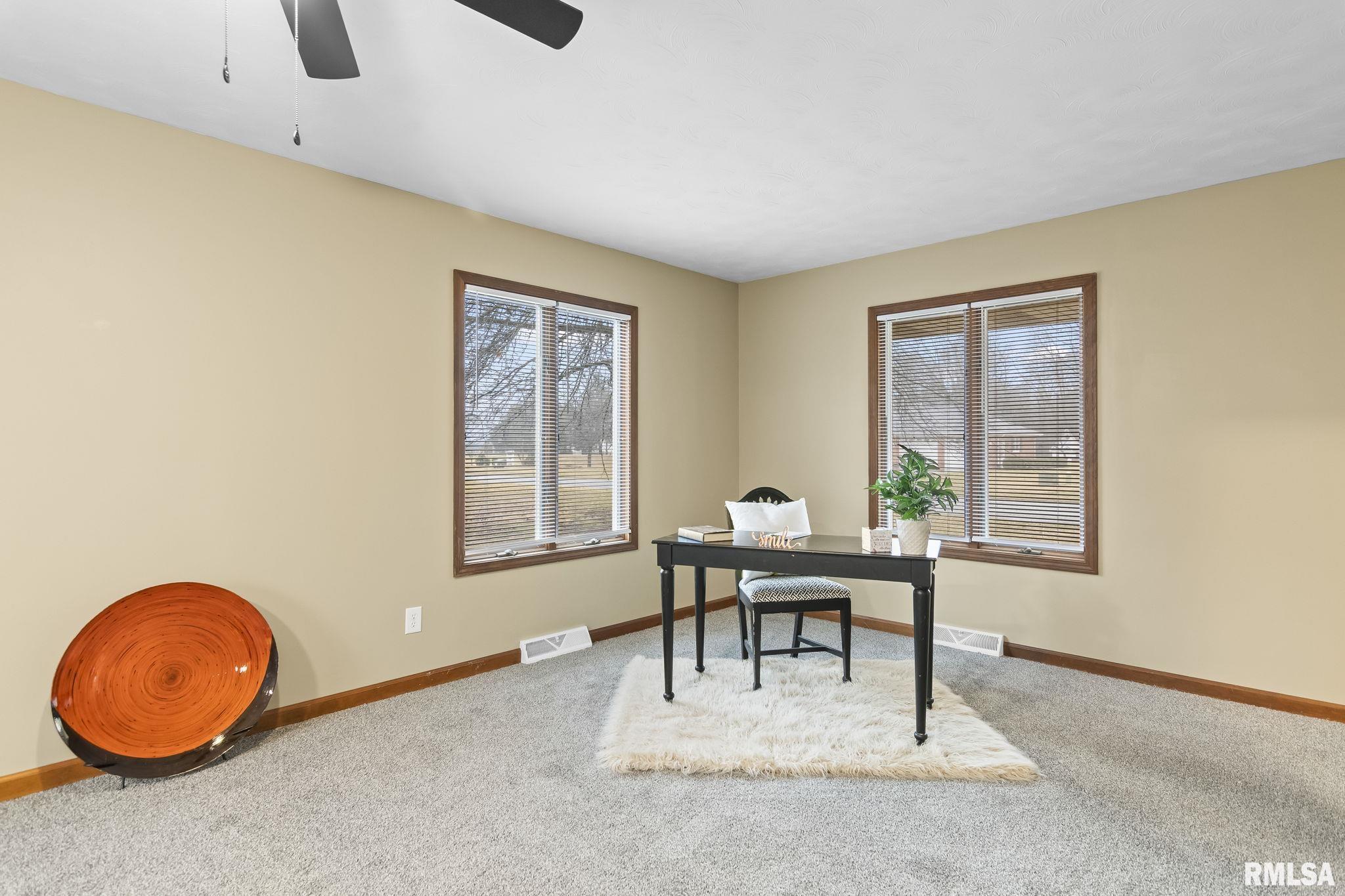 14 Wind Cave Drive Springfield, IL 62712 - Photo 11 of 38