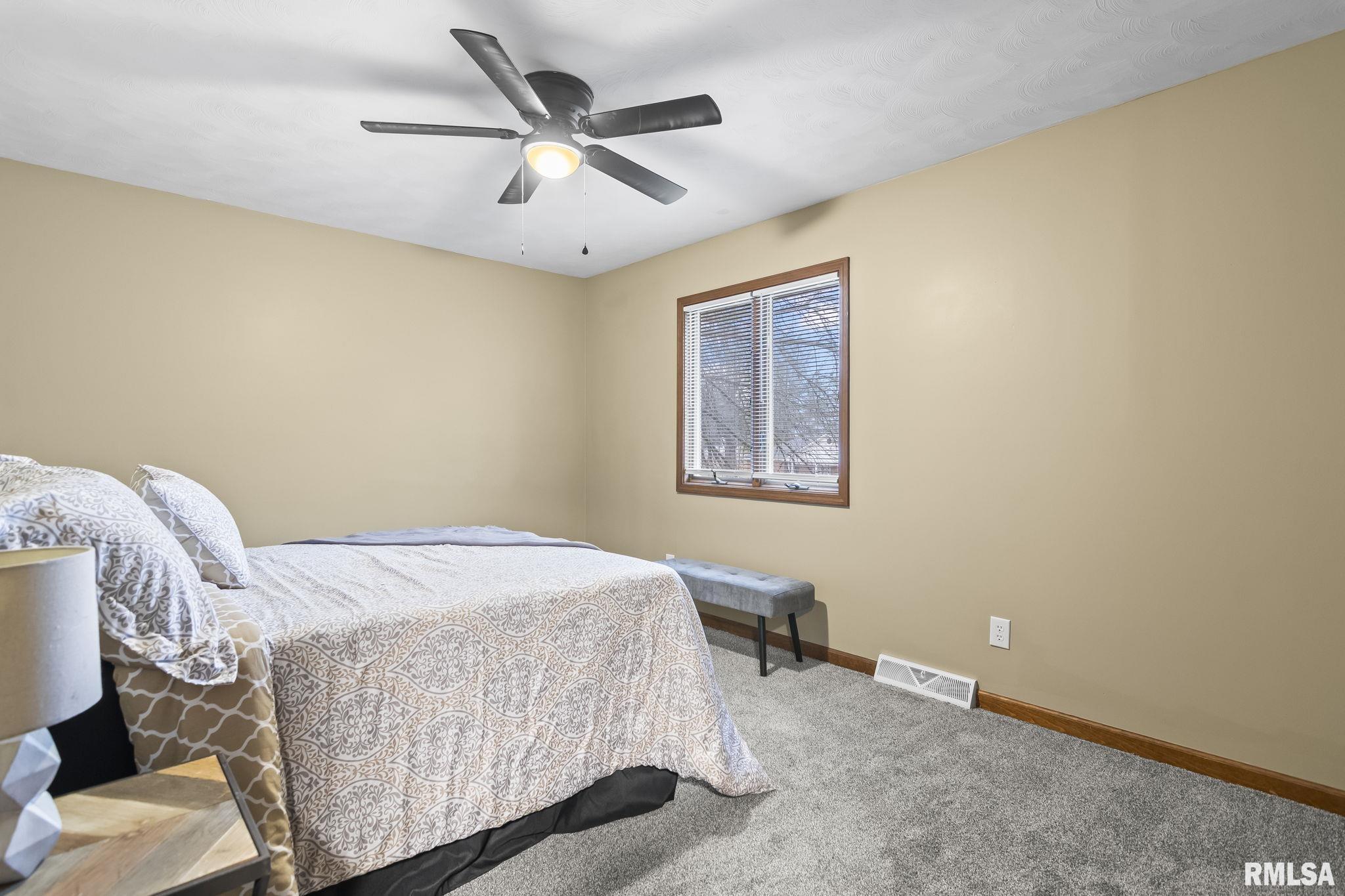 14 Wind Cave Drive Springfield, IL 62712 - Photo 31 of 38