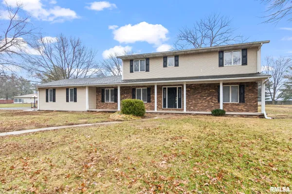 $327,900 | 14 Wind Cave Drive, Springfield, IL 62712