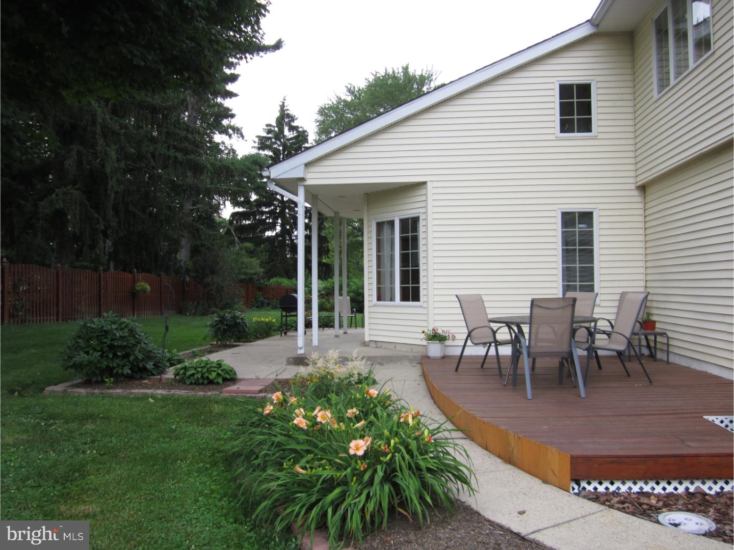 573 Kings Road Yardley, PA 19067 - Photo 4 of 25 Gallery Image 4