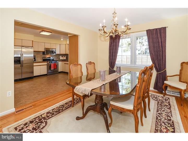 573 Kings Road Yardley, PA 19067 - Photo 8 of 25 Dining Room
