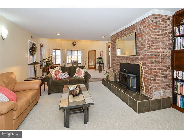 573 Kings Road Yardley, PA 19067 - Photo 9 of 25 Great Room