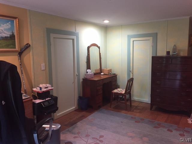 308 Frailey Road Stroudsburg, PA 18360 - Photo 25 of 42 a room with a mirror and furniture