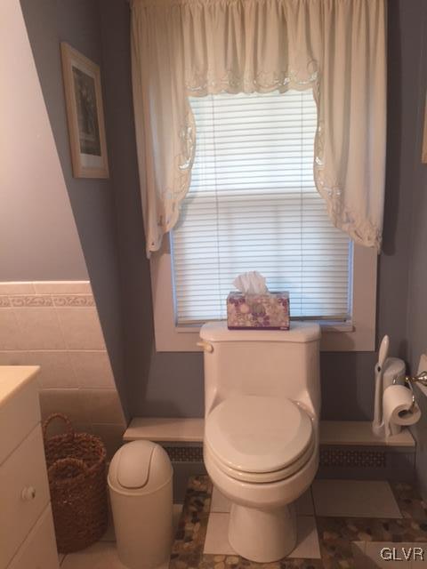 308 Frailey Road Stroudsburg, PA 18360 - Photo 29 of 42 a bathroom with a toilet and a window