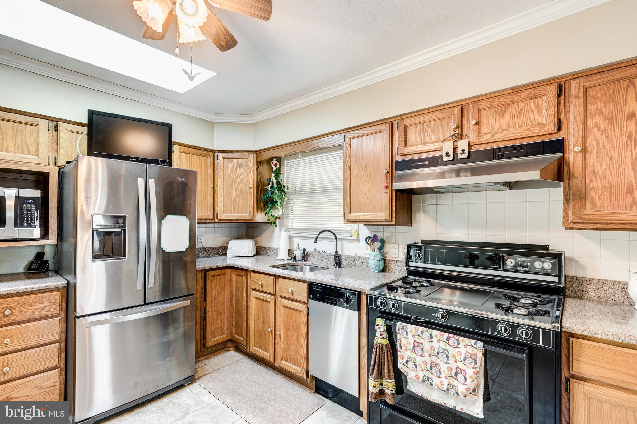 136 Cedarmere Road Owings Mills, MD 21117 - Photo 15 of 44 Kitchen