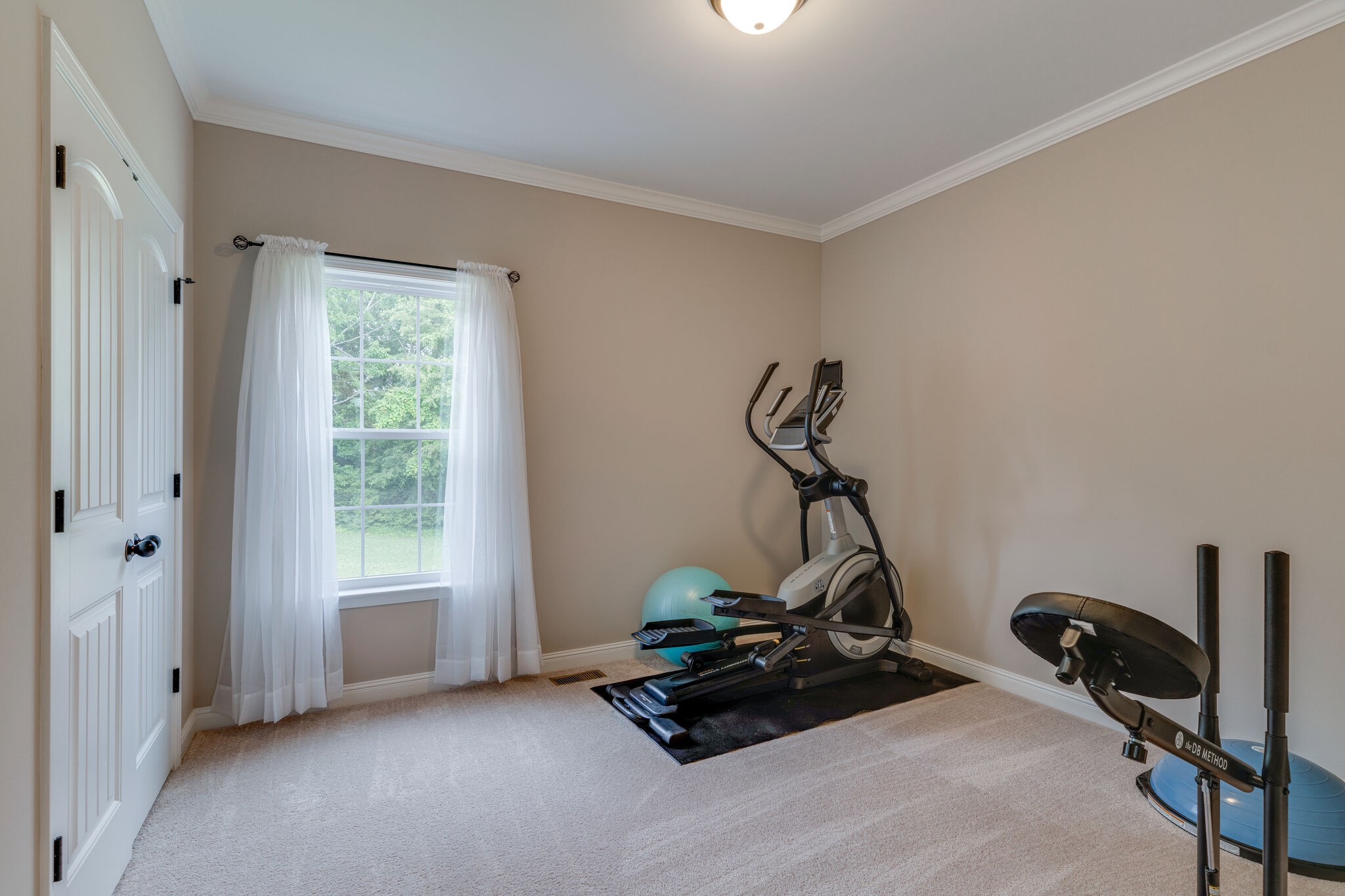 131 Robin Hood Road Dickson, TN 37055 - Photo 10 of 28 Gallery Image 10