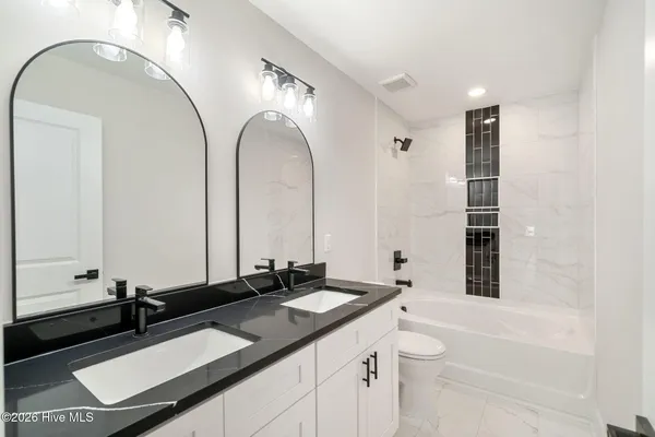 $309,900 | 132-134 Currie Street, Wallace, NC 28466