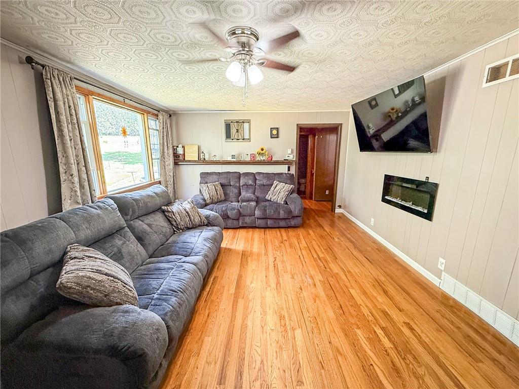 399 Bullcreek Road Butler, PA 16002 - Photo 4 of 50