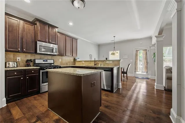 $525,000 | 2015 Chapel Estates Lane Southeast, Dacula, GA 30019