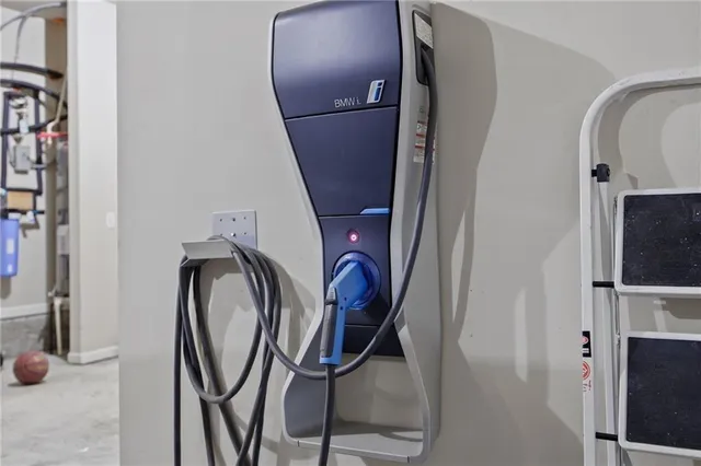 $525,000 | 2015 Chapel Estates Lane Southeast, Dacula, GA 30019