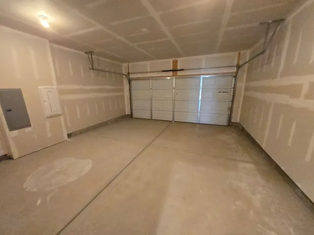 a view of a garage