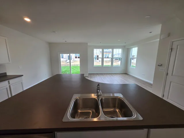 a kitchen that has a sink