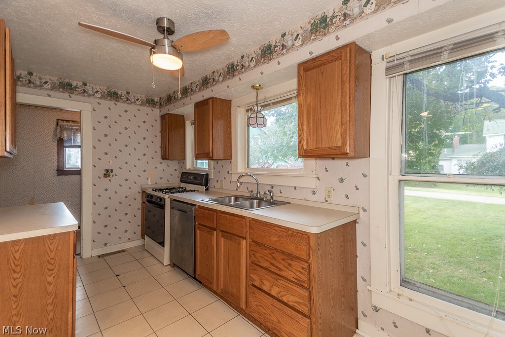 3368 Call Road Perry, OH 44081 - Photo 13 of 33 kitchen to back mud room with laundry hookups