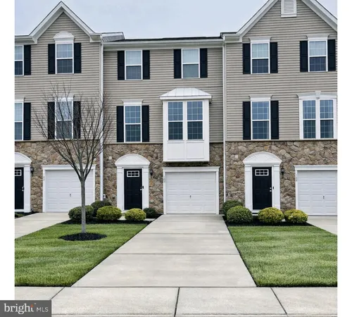 $399,900 | 102 Benford Lane, Edgewater Park, NJ 08010