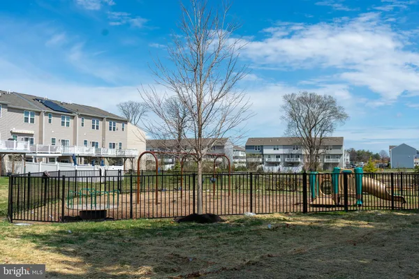 $399,900 | 102 Benford Lane, Edgewater Park, NJ 08010